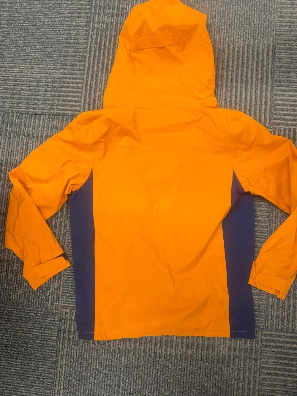 EUC Vineyard Vines Kids Orange On The Go Rain Jacket Sz M